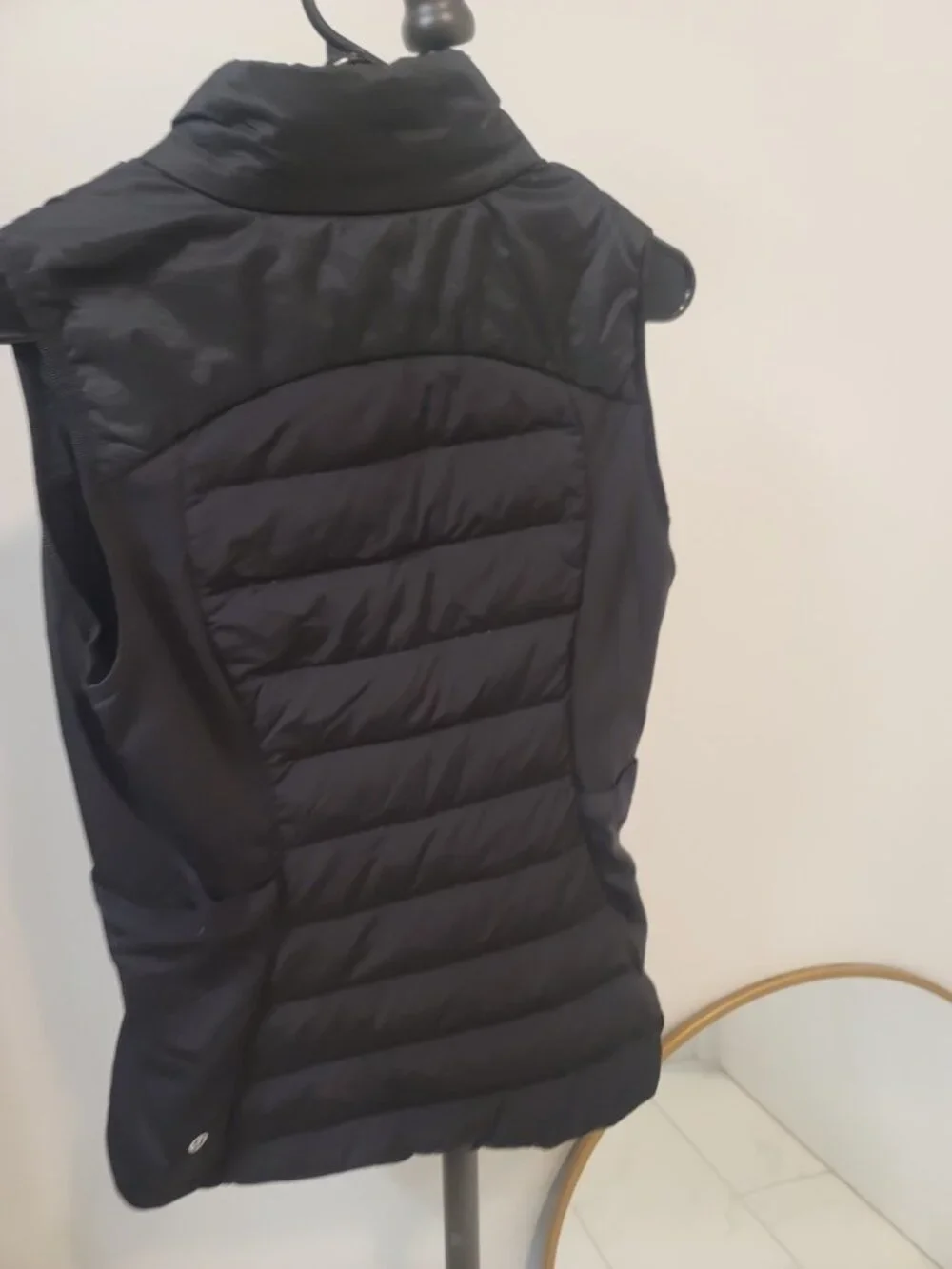 Lululemon Women’s Black “Down For It All” Down Puffer Vest Sz 10